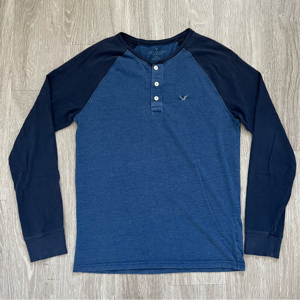 American Eagle Henley Shirt